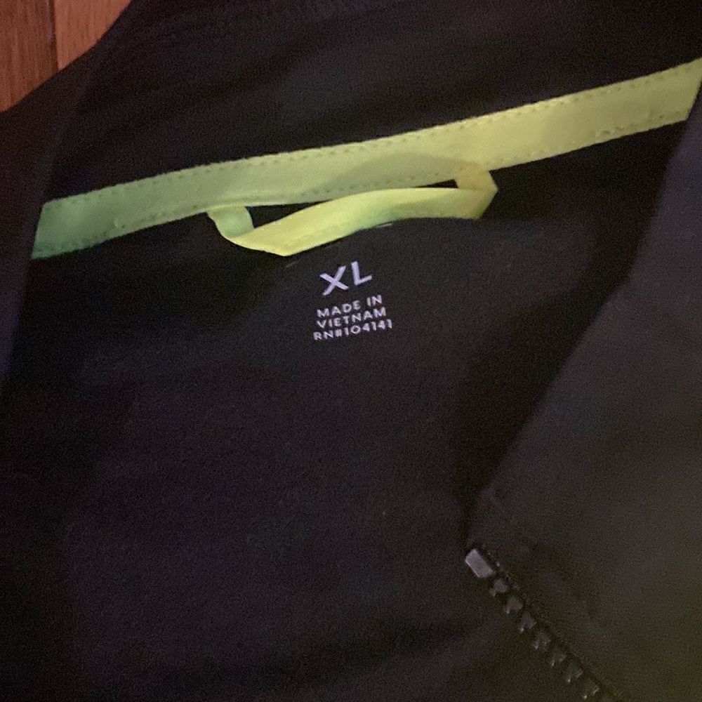 DSG zippered running jacket - Picture 4 of 4